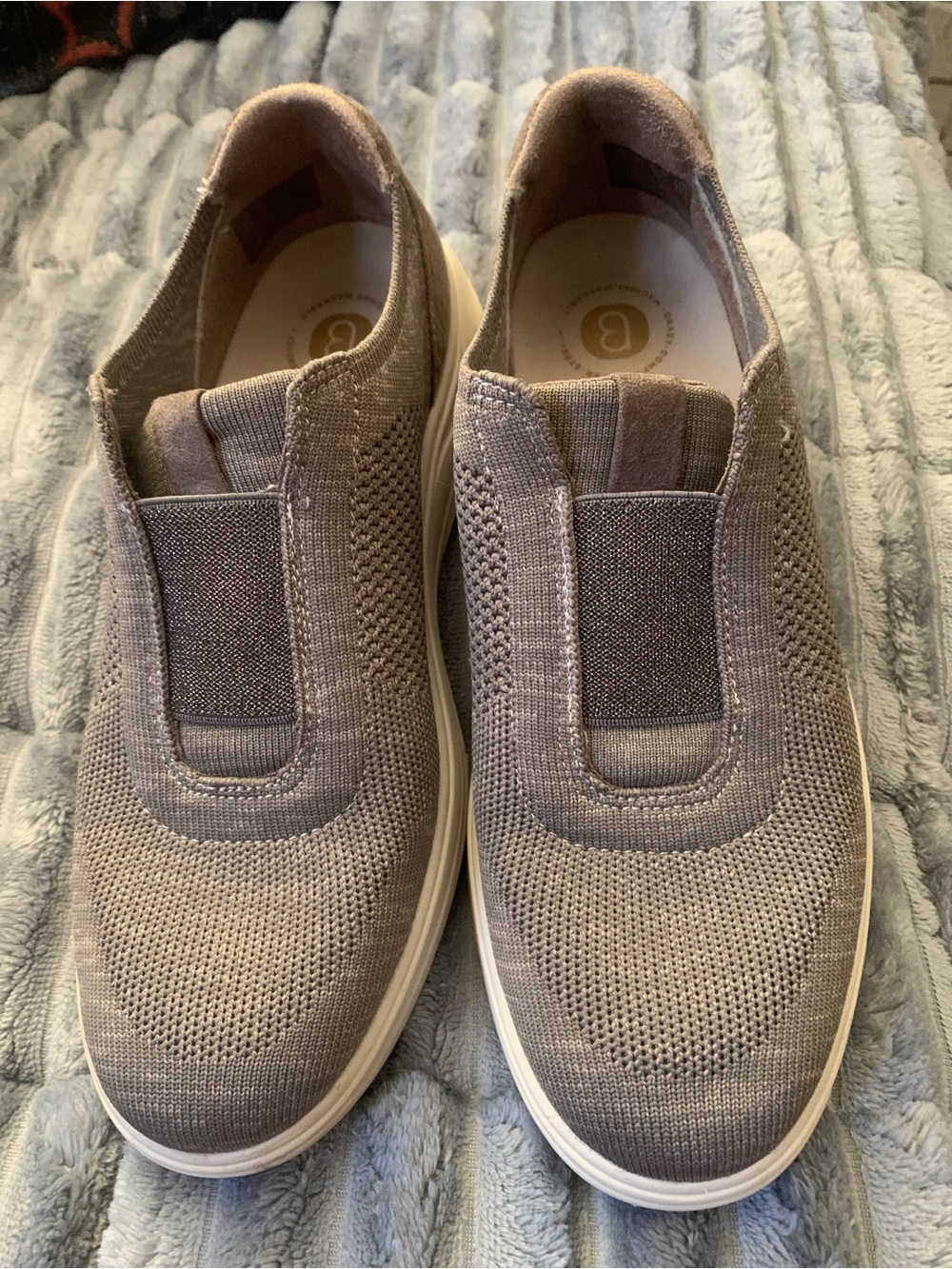 BZee’s Trophy Slip-On Sneakers, Women’s Size: 8 Medium